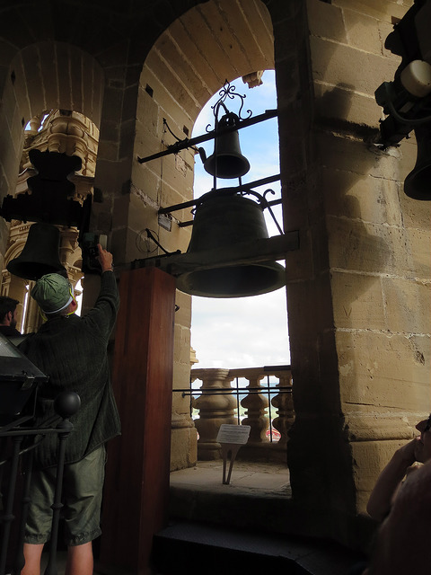 21303992812_db662008df_z