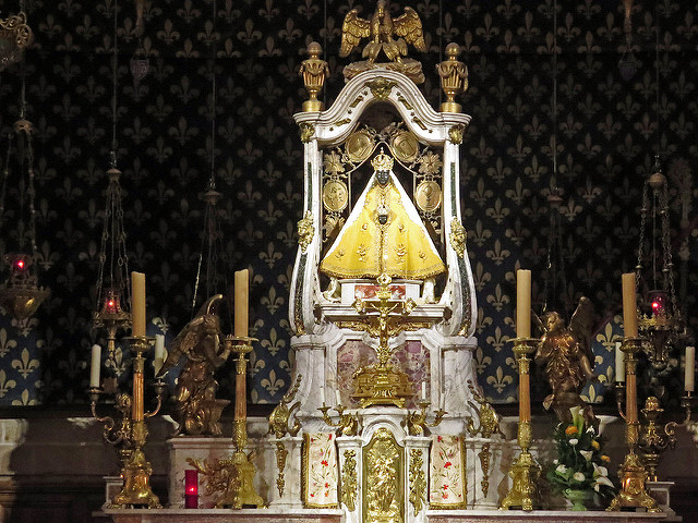 19378888198_913469ac7a_z