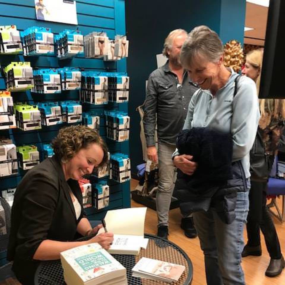 44554485_2035603846459842_8888046536848572416_n